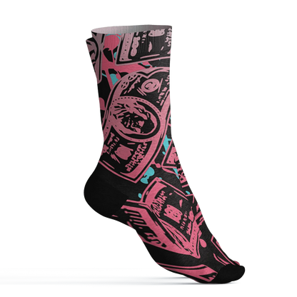 VaporMax-Plus-South-Beach-Socks-Match-Money-Motive-BER-3D