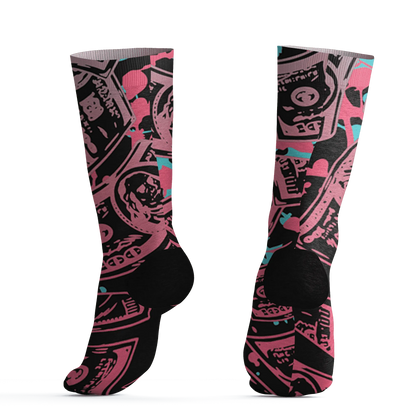 VaporMax-Plus-South-Beach-Socks-Match-Money-Motive-BER-3D