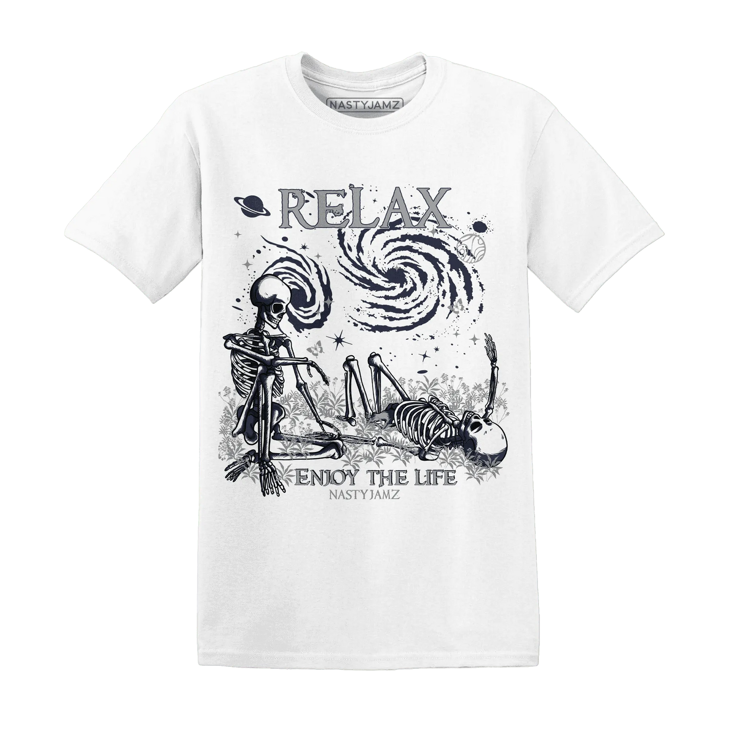 VaporMax-Plus-Midnight-Navy-White-Metallic-Silver-T-Shirt-Match-Relax