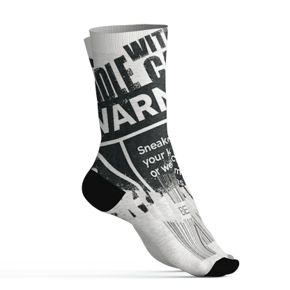 Low-Mocha-1s-Socks-Match-Sneaker-Addict-3D-Warning
