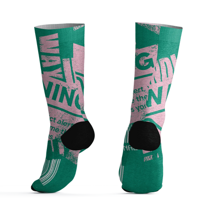 Dunk-Pink-Malachite-Medium-Soft-Low-Sail-Socks-Match-Sneaker-Addict-3D-Warning