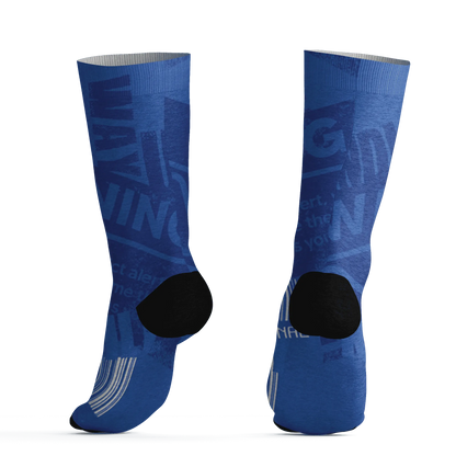 VaporMax-Game-Royal-Blue-Socks-Match-Sneaker-Addict-3D-Warning