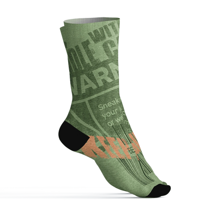VaporMax-Plus-Alligator-Socks-Match-Sneaker-Addict-3D-Warning