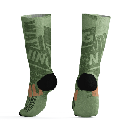 VaporMax-Plus-Alligator-Socks-Match-Sneaker-Addict-3D-Warning